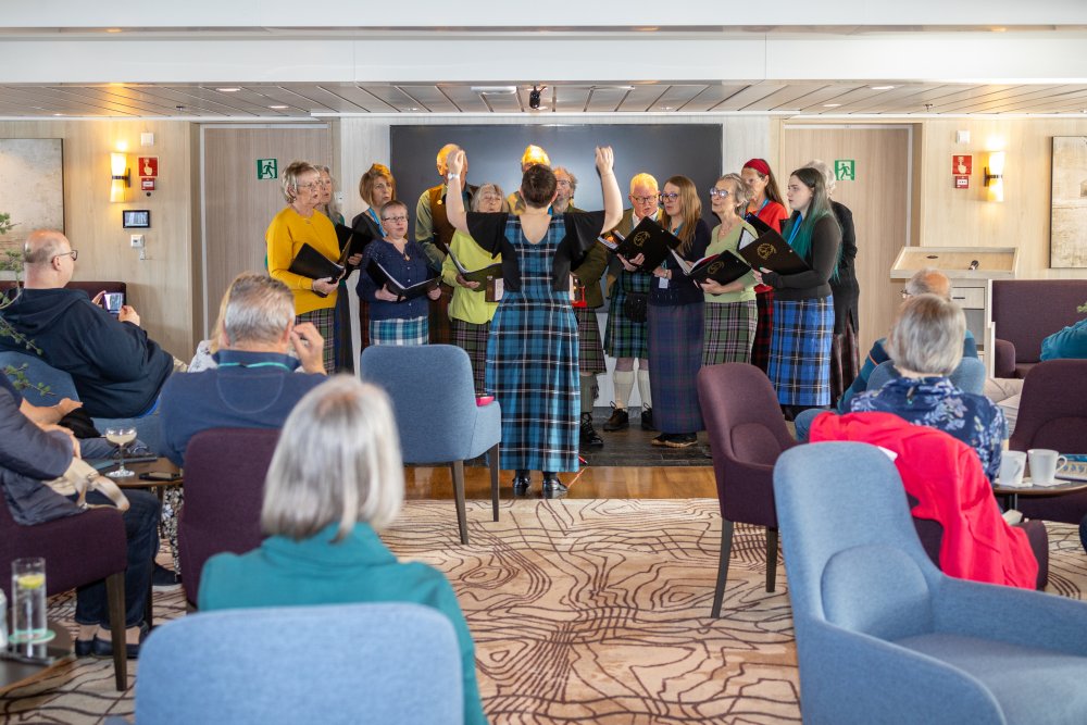 Singing on the Spitsbergen